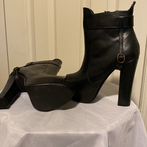 New - Picture 2 of 4